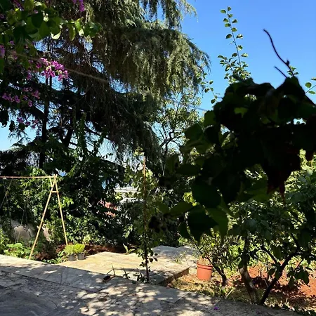 In Touch With Nature In Bueyuekada בית נופש